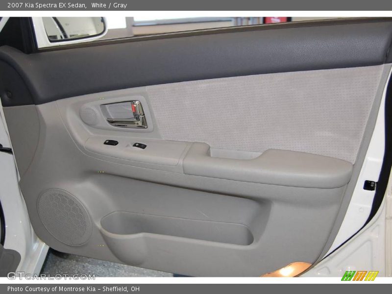 White / Gray 2007 Kia Spectra EX Sedan