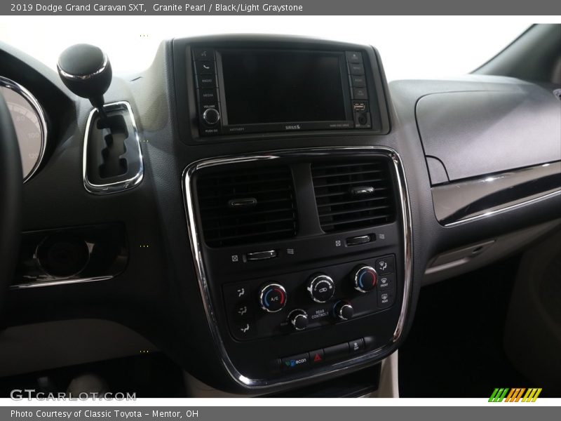 Granite Pearl / Black/Light Graystone 2019 Dodge Grand Caravan SXT