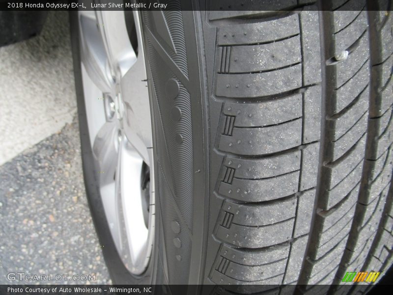 Lunar Silver Metallic / Gray 2018 Honda Odyssey EX-L