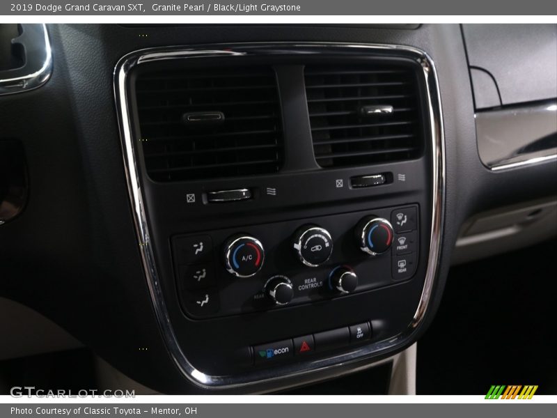 Granite Pearl / Black/Light Graystone 2019 Dodge Grand Caravan SXT