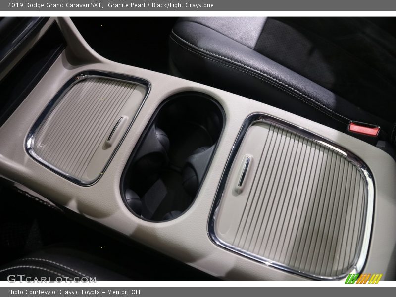Granite Pearl / Black/Light Graystone 2019 Dodge Grand Caravan SXT