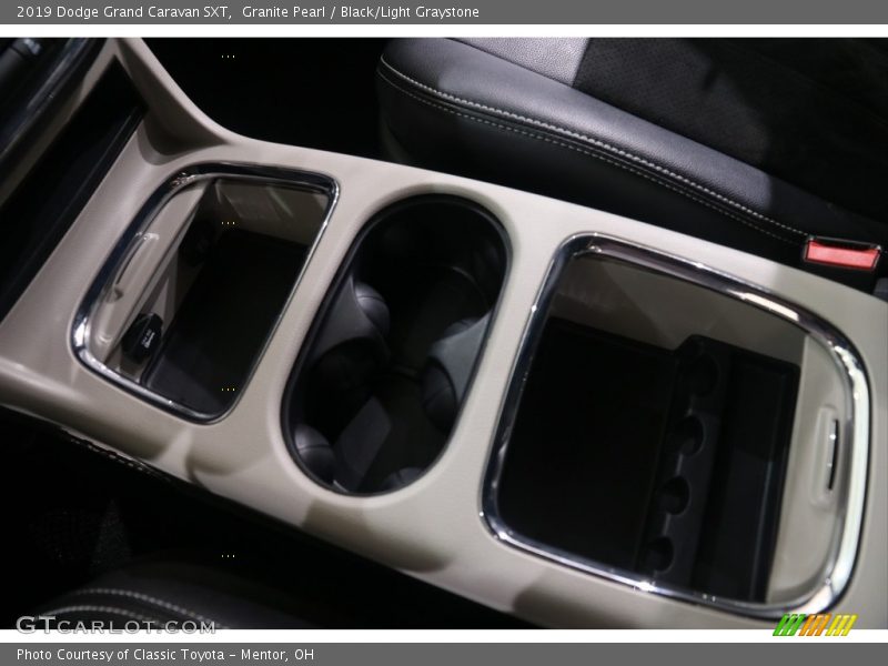Granite Pearl / Black/Light Graystone 2019 Dodge Grand Caravan SXT