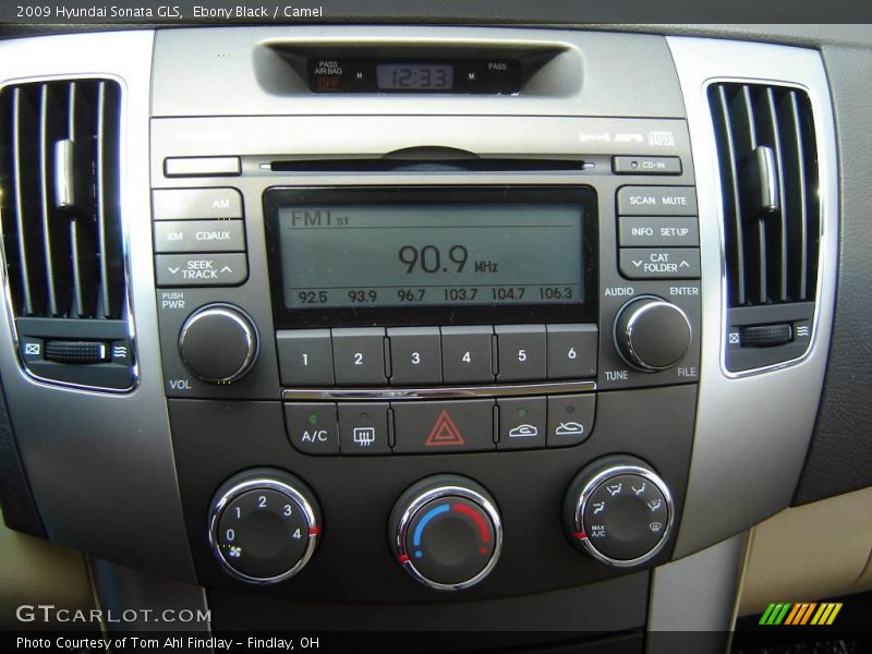 Ebony Black / Camel 2009 Hyundai Sonata GLS