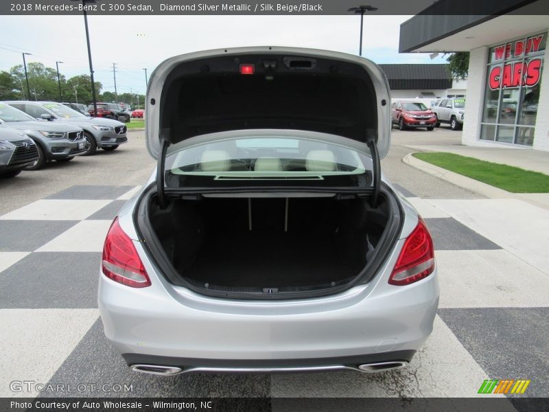 Diamond Silver Metallic / Silk Beige/Black 2018 Mercedes-Benz C 300 Sedan