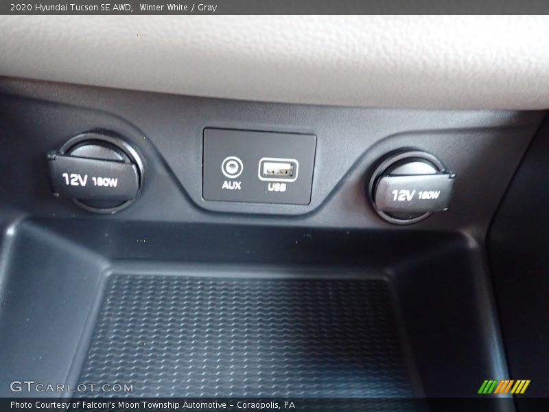 Winter White / Gray 2020 Hyundai Tucson SE AWD