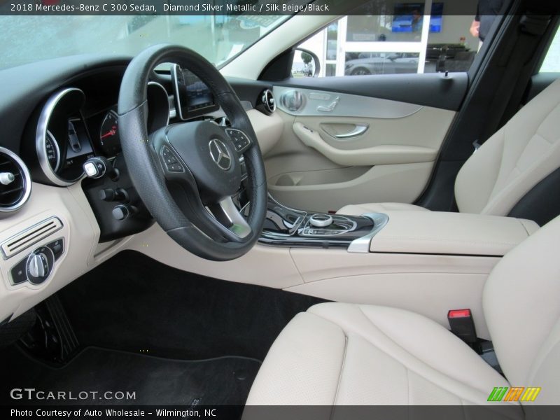 Diamond Silver Metallic / Silk Beige/Black 2018 Mercedes-Benz C 300 Sedan