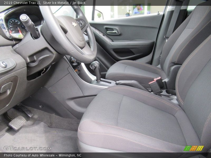 Silver Ice Metallic / Jet Black 2019 Chevrolet Trax LS