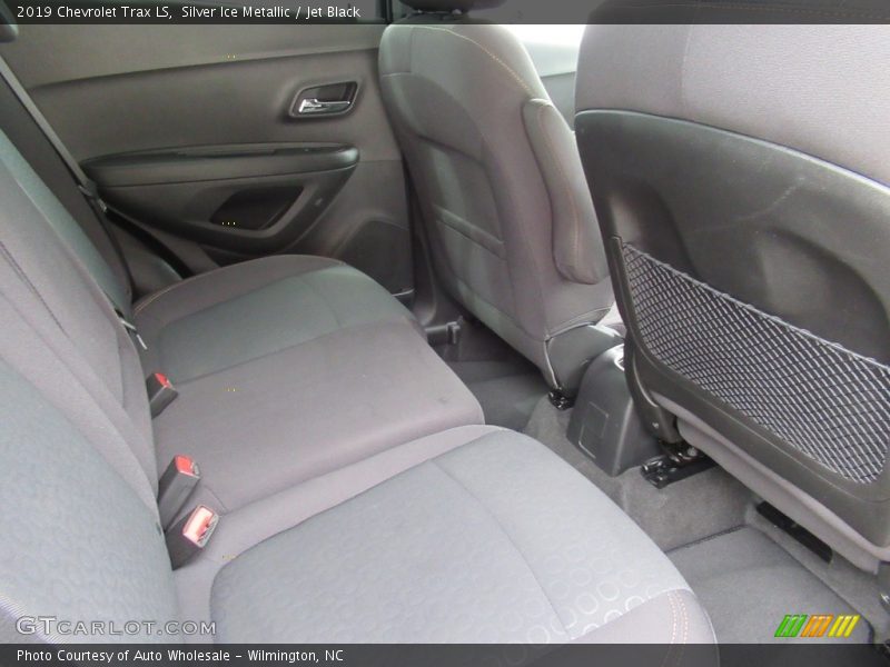 Silver Ice Metallic / Jet Black 2019 Chevrolet Trax LS