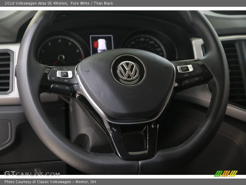 Pure White / Titan Black 2019 Volkswagen Atlas SE 4Motion