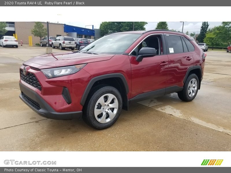 Ruby Flare Pearl / Black 2020 Toyota RAV4 LE