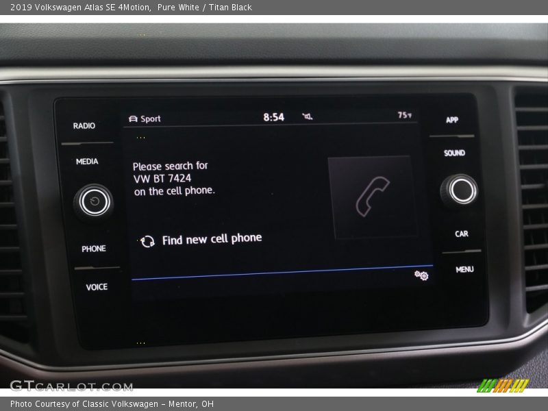 Pure White / Titan Black 2019 Volkswagen Atlas SE 4Motion