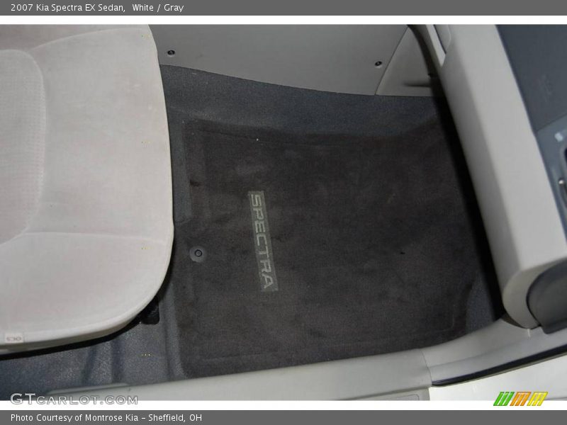 White / Gray 2007 Kia Spectra EX Sedan