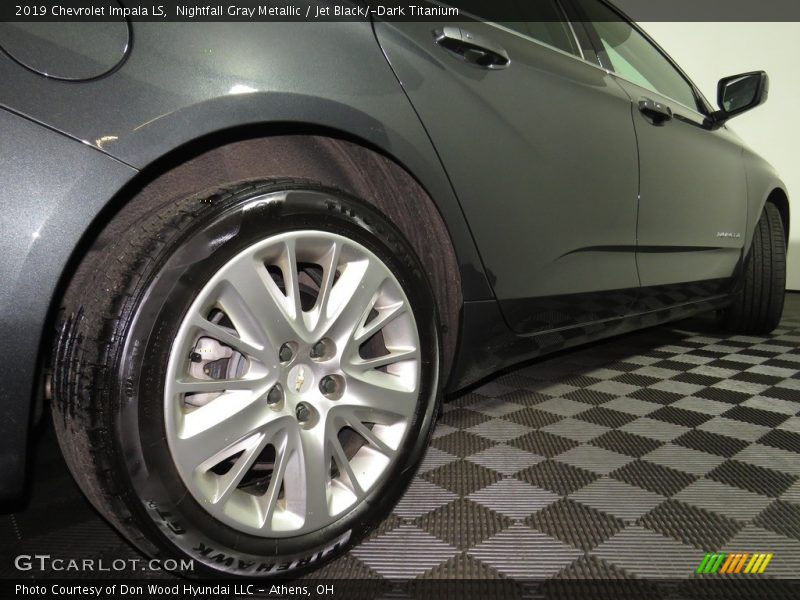 Nightfall Gray Metallic / Jet Black/­Dark Titanium 2019 Chevrolet Impala LS
