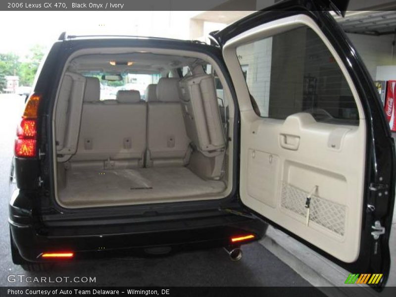 Black Onyx / Ivory 2006 Lexus GX 470