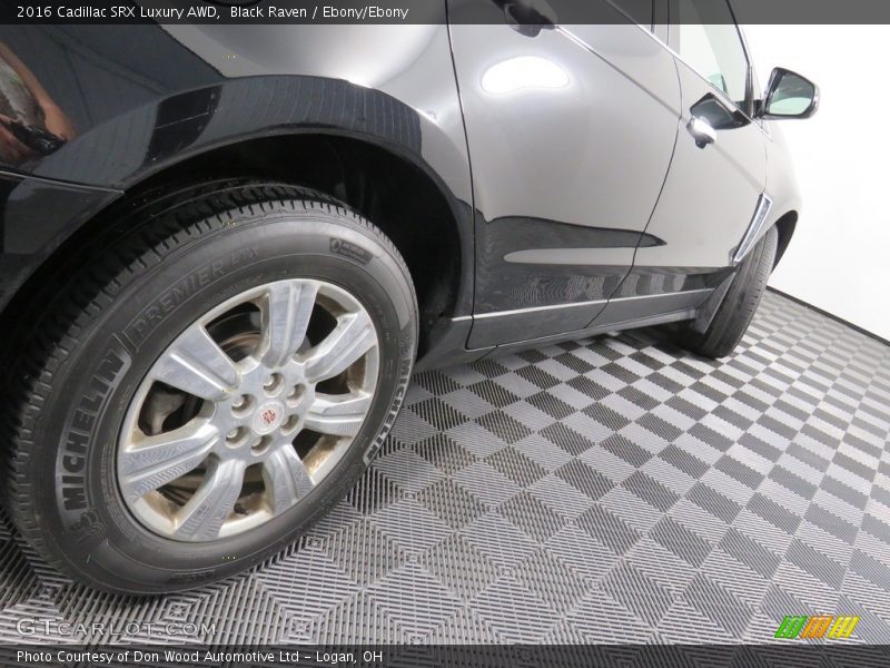 Black Raven / Ebony/Ebony 2016 Cadillac SRX Luxury AWD