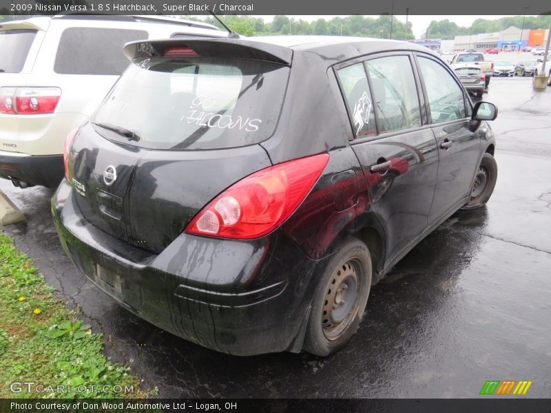 Super Black / Charcoal 2009 Nissan Versa 1.8 S Hatchback