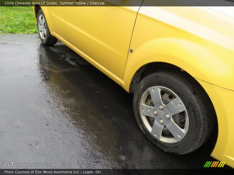 Summer Yellow / Charcoal 2009 Chevrolet Aveo LT Sedan