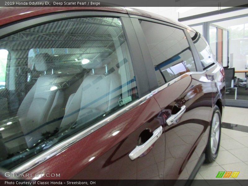 Deep Scarlet Pearl / Beige 2019 Honda Odyssey EX