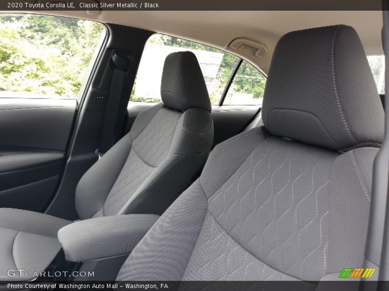 Classic Silver Metallic / Black 2020 Toyota Corolla LE