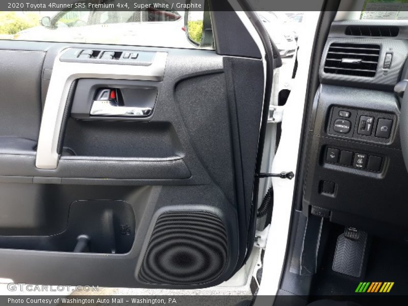Super White / Graphite 2020 Toyota 4Runner SR5 Premium 4x4
