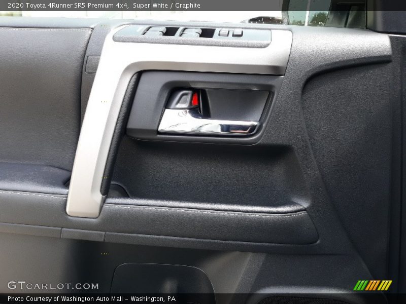 Super White / Graphite 2020 Toyota 4Runner SR5 Premium 4x4
