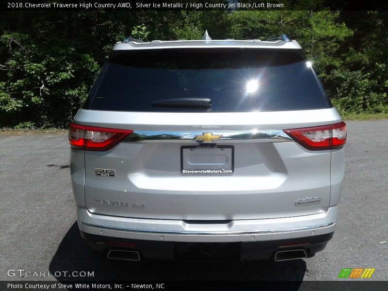 Silver Ice Metallic / High Country Jet Black/Loft Brown 2018 Chevrolet Traverse High Country AWD