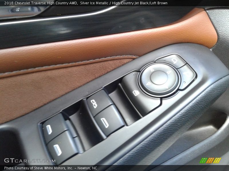 Silver Ice Metallic / High Country Jet Black/Loft Brown 2018 Chevrolet Traverse High Country AWD