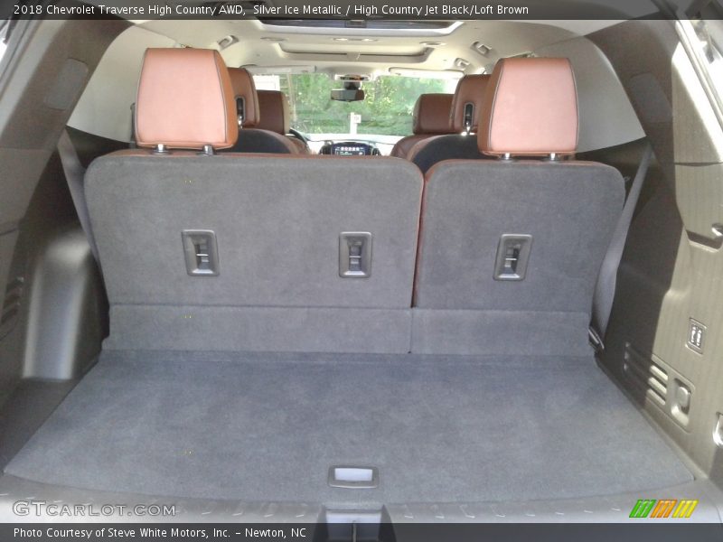 Silver Ice Metallic / High Country Jet Black/Loft Brown 2018 Chevrolet Traverse High Country AWD