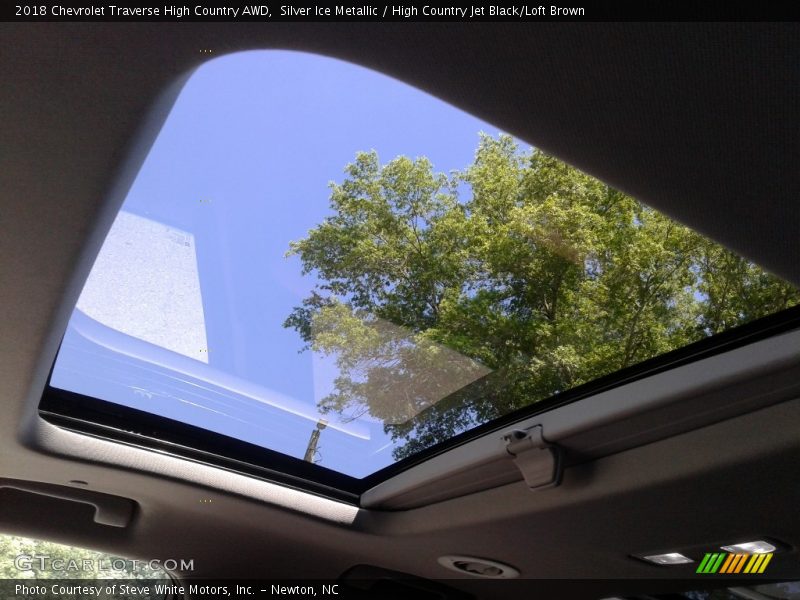Silver Ice Metallic / High Country Jet Black/Loft Brown 2018 Chevrolet Traverse High Country AWD