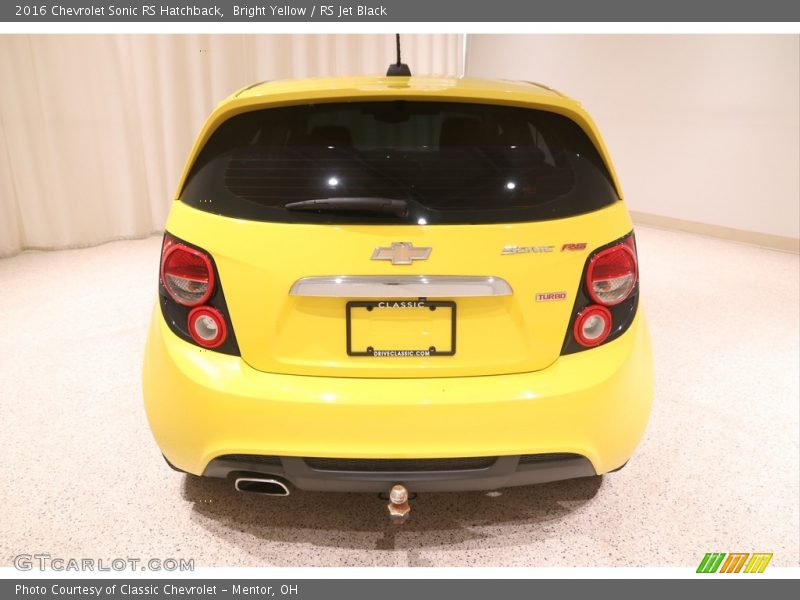 Bright Yellow / RS Jet Black 2016 Chevrolet Sonic RS Hatchback