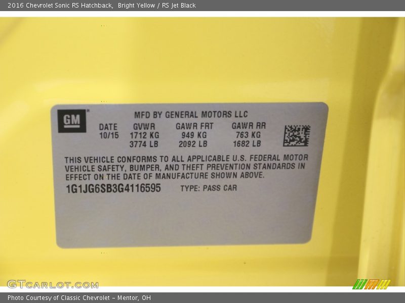 Bright Yellow / RS Jet Black 2016 Chevrolet Sonic RS Hatchback