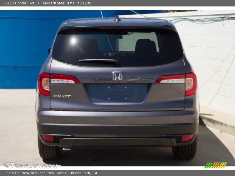 Modern Steel Metallic / Gray 2020 Honda Pilot LX