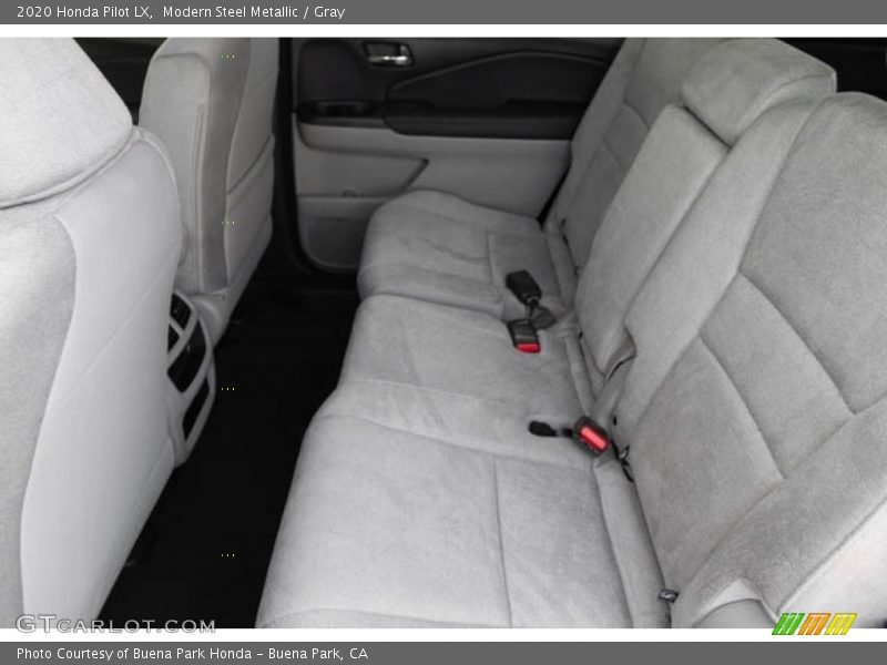 Modern Steel Metallic / Gray 2020 Honda Pilot LX