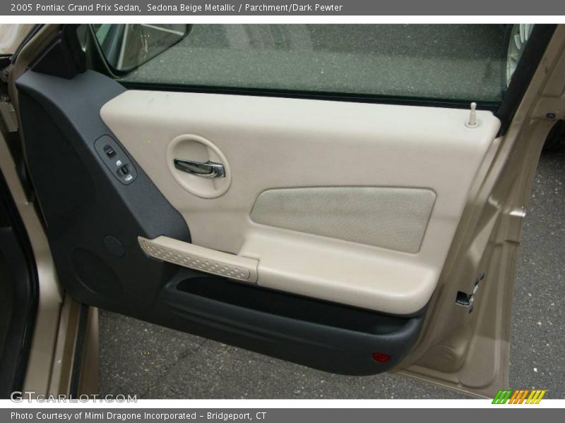 Sedona Beige Metallic / Parchment/Dark Pewter 2005 Pontiac Grand Prix Sedan