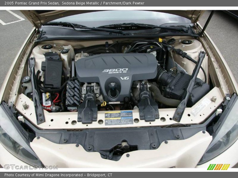 Sedona Beige Metallic / Parchment/Dark Pewter 2005 Pontiac Grand Prix Sedan