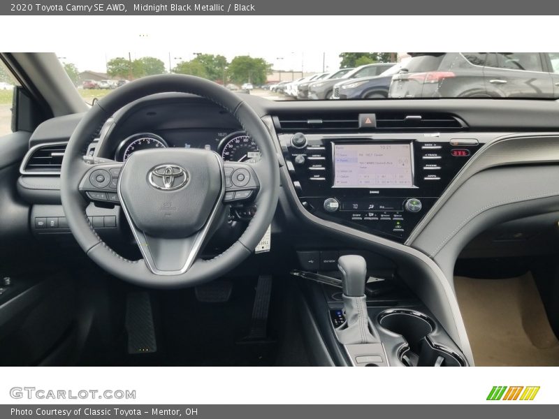 Midnight Black Metallic / Black 2020 Toyota Camry SE AWD