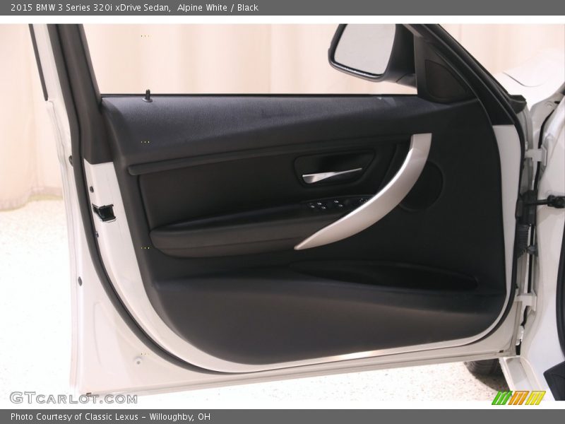 Alpine White / Black 2015 BMW 3 Series 320i xDrive Sedan