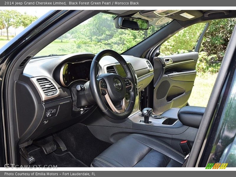 Front Seat of 2014 Grand Cherokee Limited