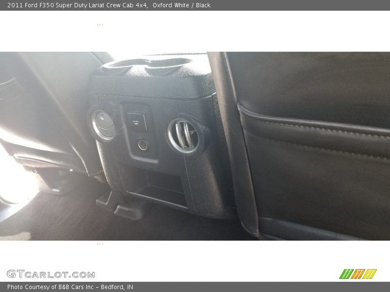 Oxford White / Black 2011 Ford F350 Super Duty Lariat Crew Cab 4x4