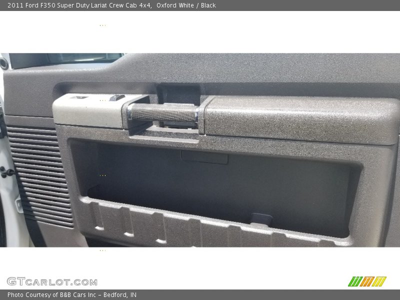 Oxford White / Black 2011 Ford F350 Super Duty Lariat Crew Cab 4x4