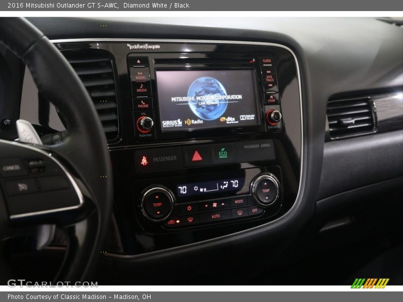 Controls of 2016 Outlander GT S-AWC