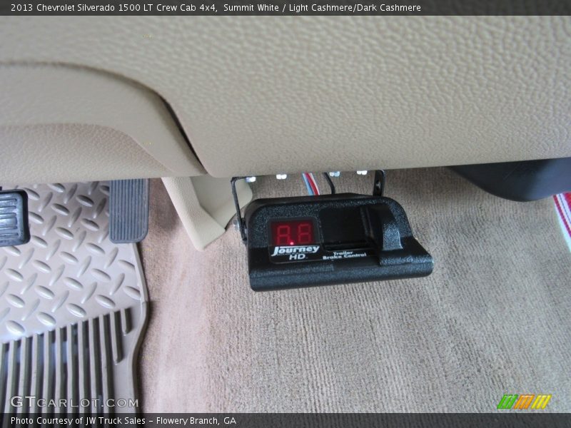Summit White / Light Cashmere/Dark Cashmere 2013 Chevrolet Silverado 1500 LT Crew Cab 4x4