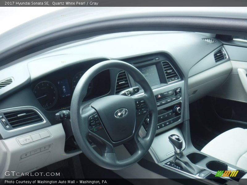 Quartz White Pearl / Gray 2017 Hyundai Sonata SE
