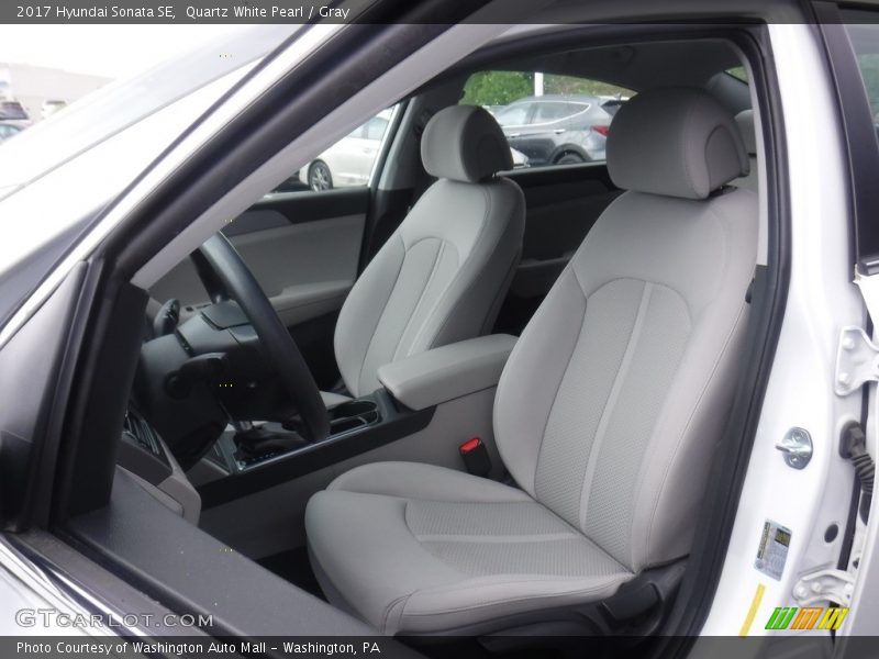 Quartz White Pearl / Gray 2017 Hyundai Sonata SE