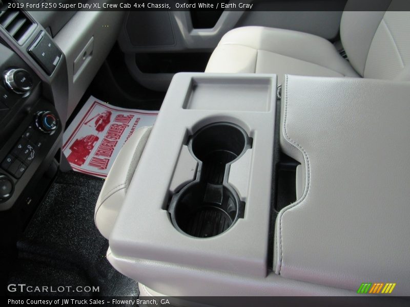 Oxford White / Earth Gray 2019 Ford F250 Super Duty XL Crew Cab 4x4 Chassis