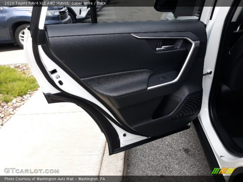 Super White / Black 2020 Toyota RAV4 XLE AWD Hybrid