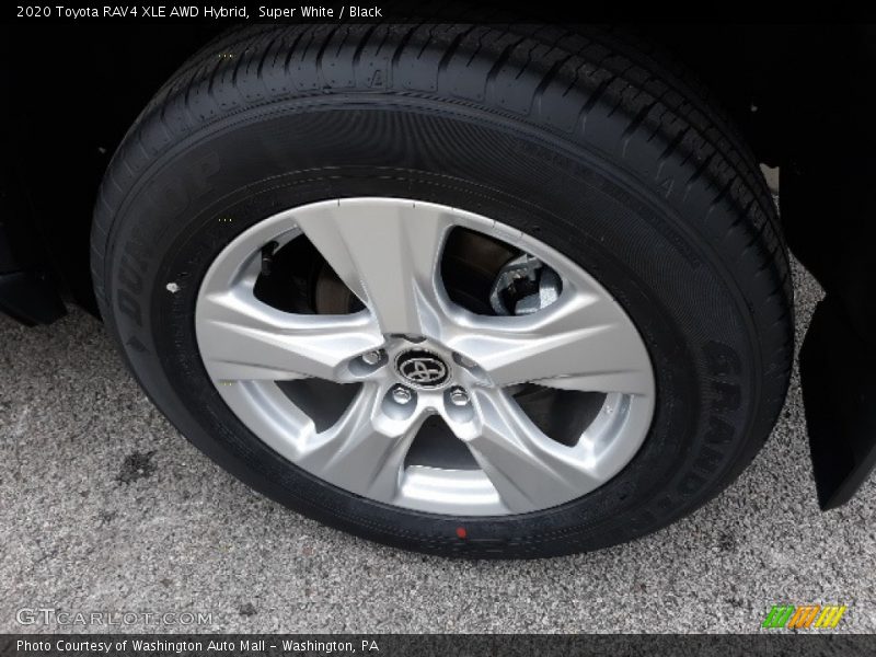 Super White / Black 2020 Toyota RAV4 XLE AWD Hybrid