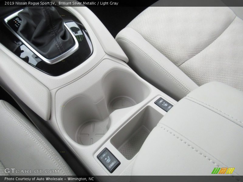 Brilliant Silver Metallic / Light Gray 2019 Nissan Rogue Sport SV