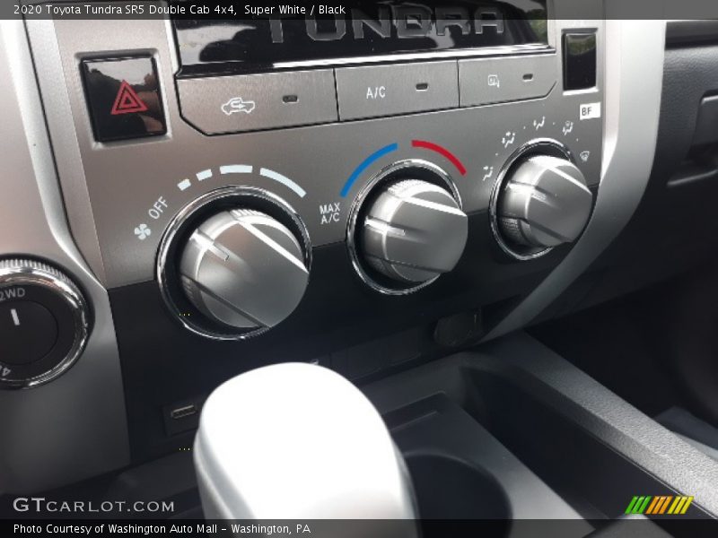 Super White / Black 2020 Toyota Tundra SR5 Double Cab 4x4