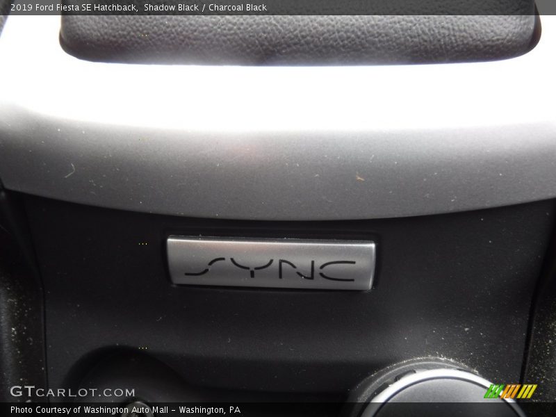 Shadow Black / Charcoal Black 2019 Ford Fiesta SE Hatchback